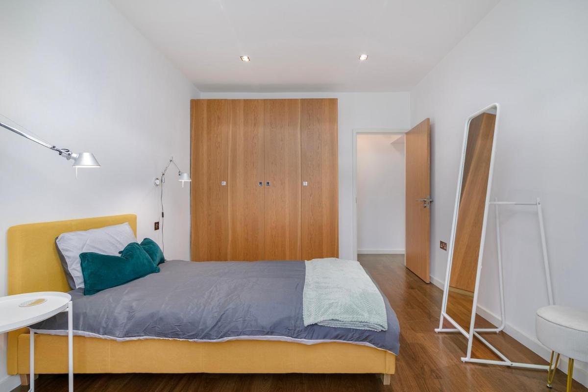 Near Highbury Islington Station With Private Garden Appartement *